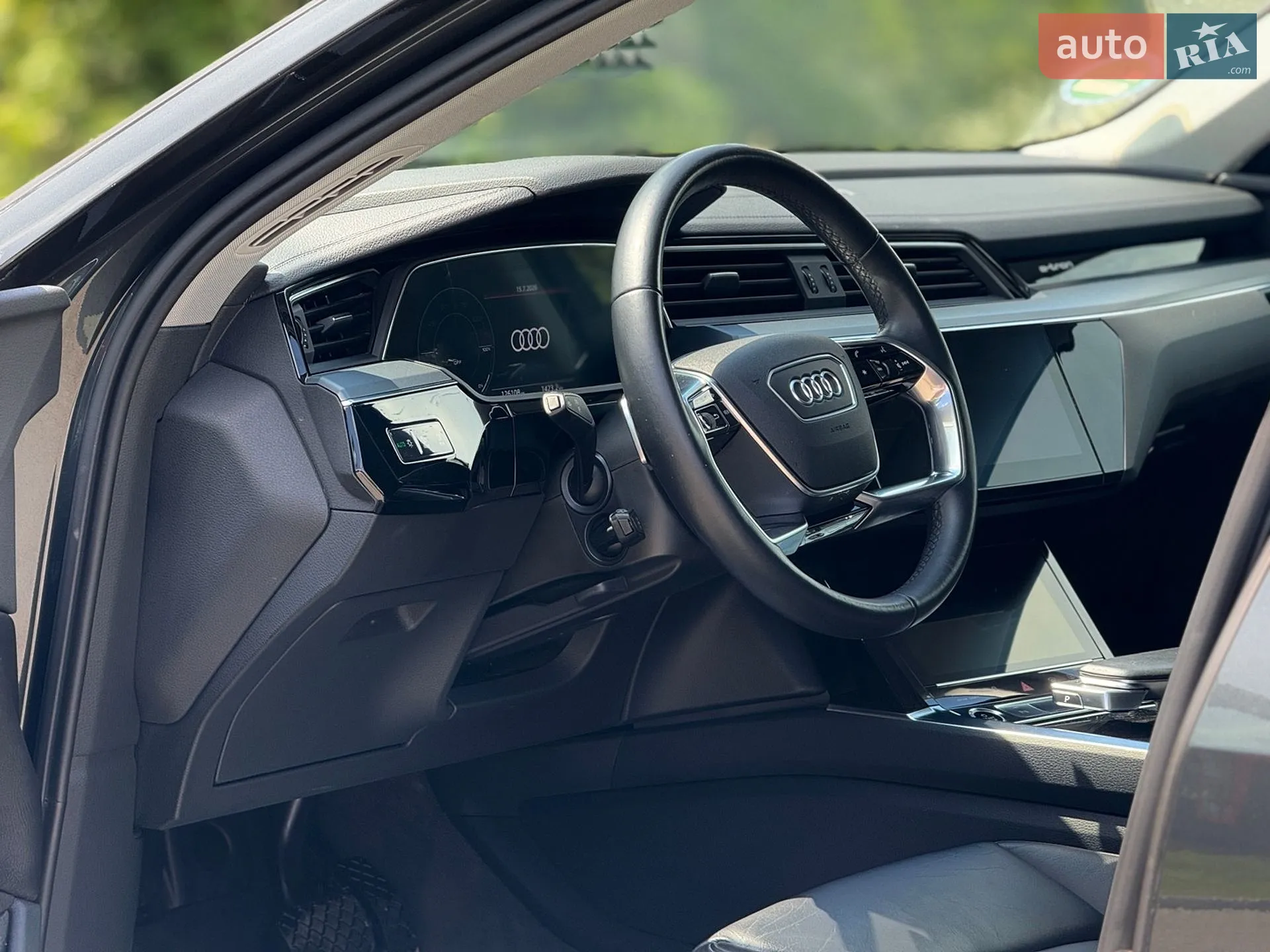 2020 Audi e-tron - мініатюра 19