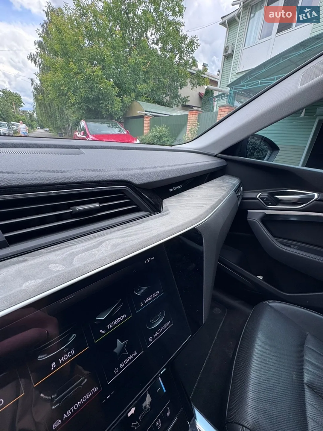 2021 Audi e-tron - мініатюра 26