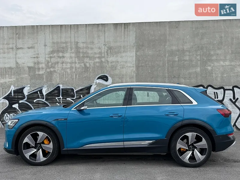 Audi e-tron 2019