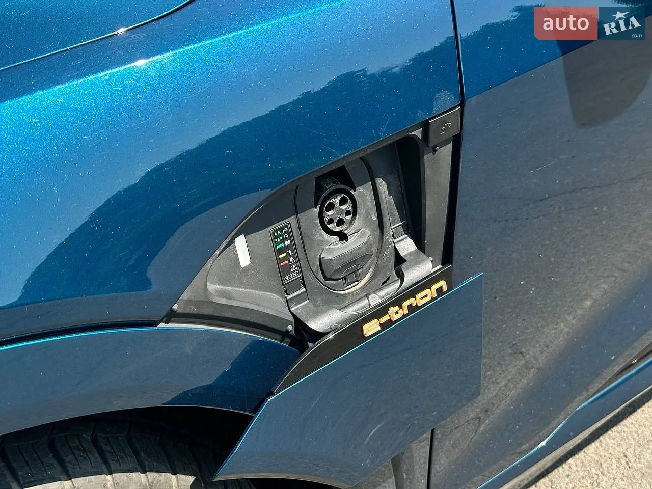 2021 Audi e-tron - мініатюра 9