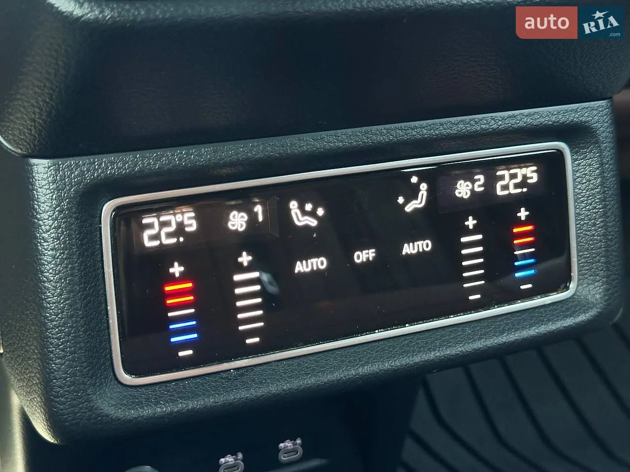 2021 Audi e-tron - мініатюра 23