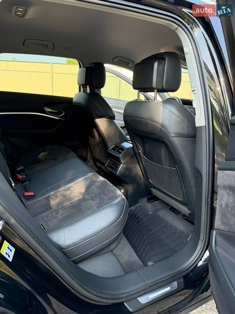 2019 Audi e-tron - мініатюра 23