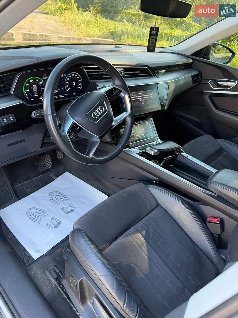 2019 Audi e-tron - мініатюра 28