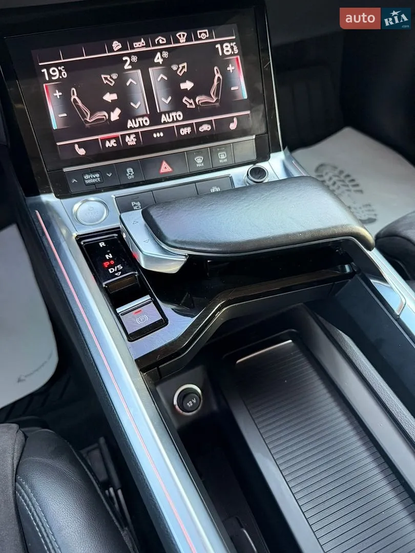 2019 Audi e-tron - мініатюра 37