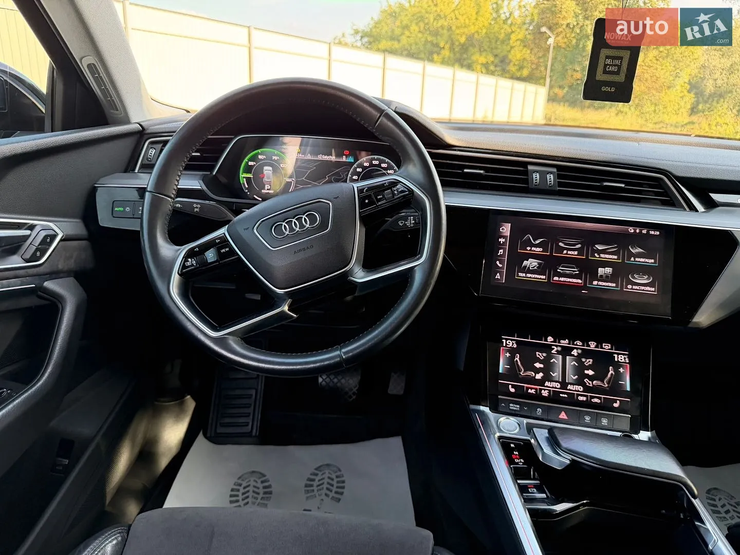 2019 Audi e-tron - мініатюра 35