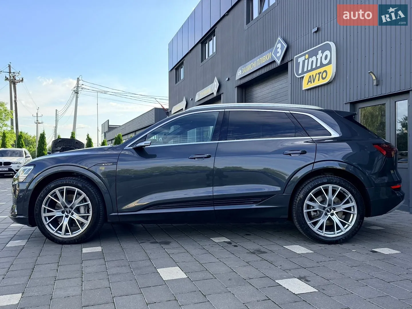 2020 Audi e-tron - мініатюра 11