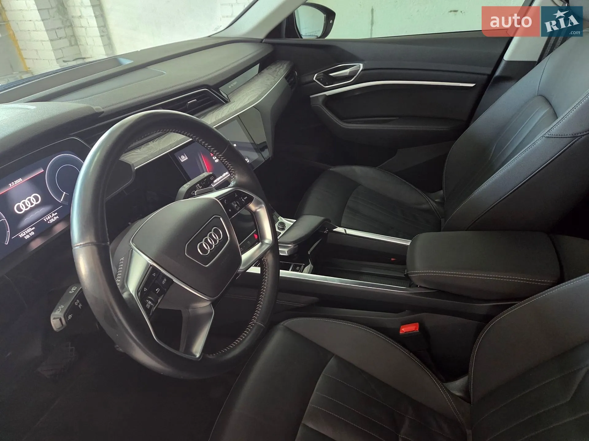 2021 Audi e-tron - мініатюра 26