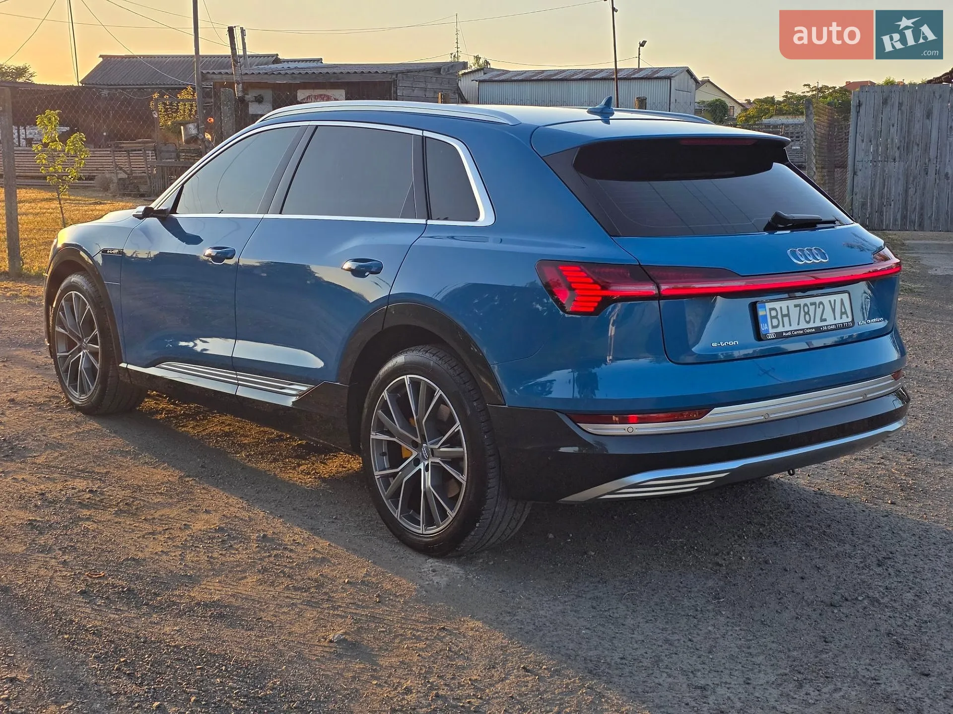 2019 Audi e-tron - фото 1