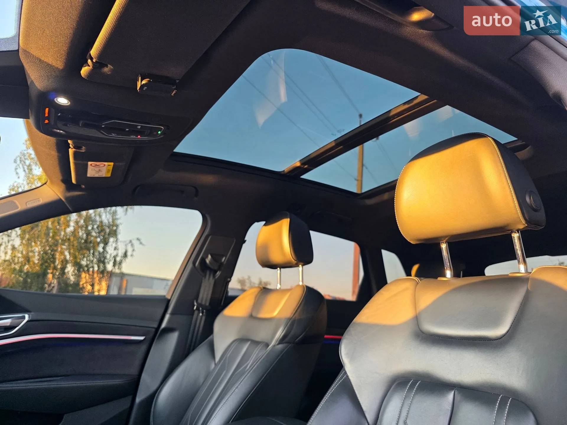 2019 Audi e-tron - мініатюра 32