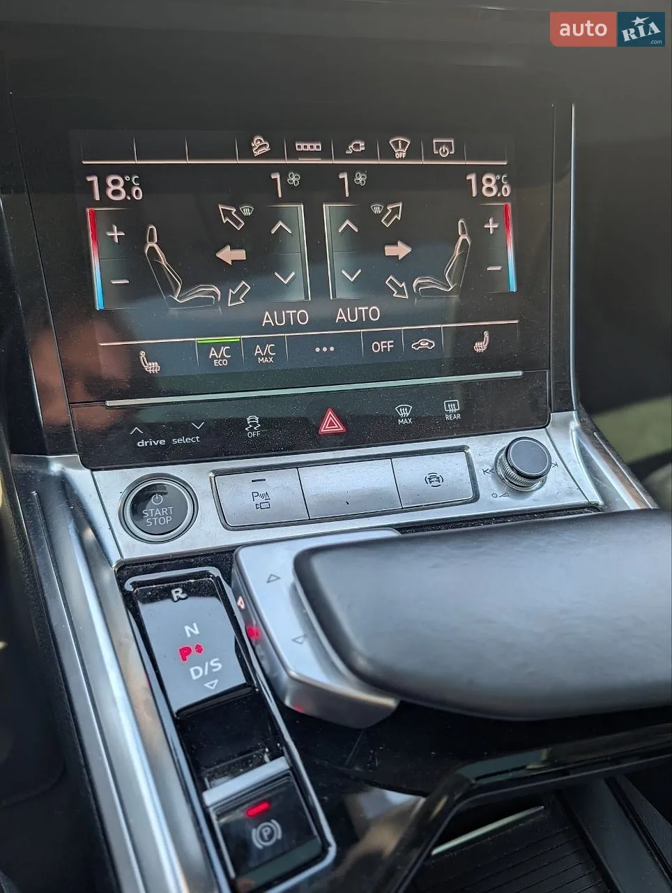 2022 Audi e-tron - мініатюра 24