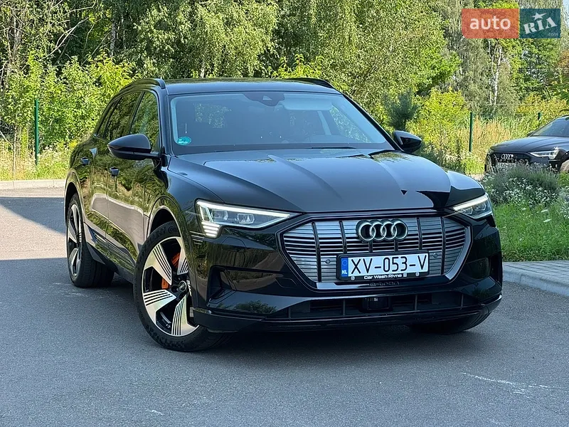 Audi e-tron
