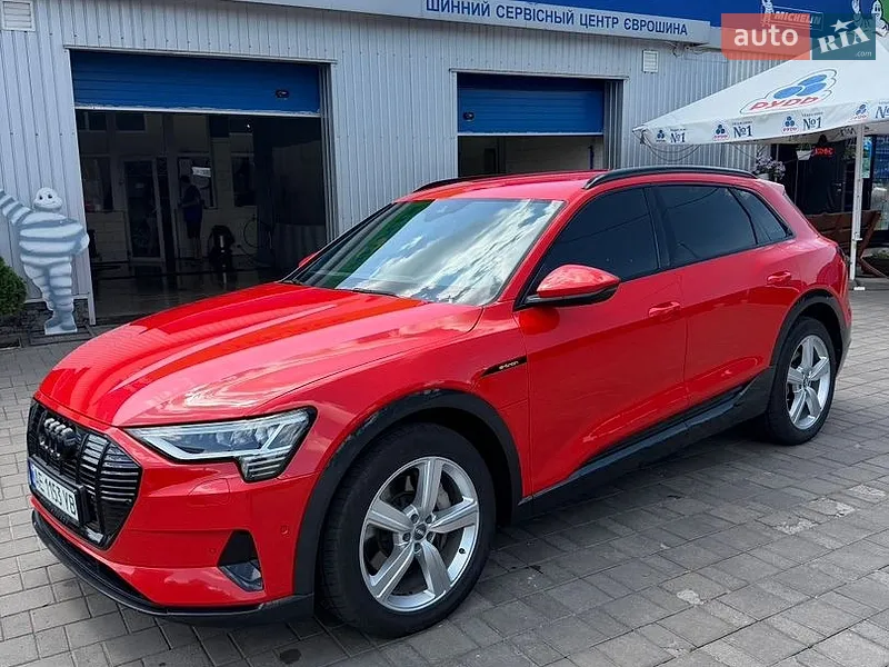 Audi e-tron 2019