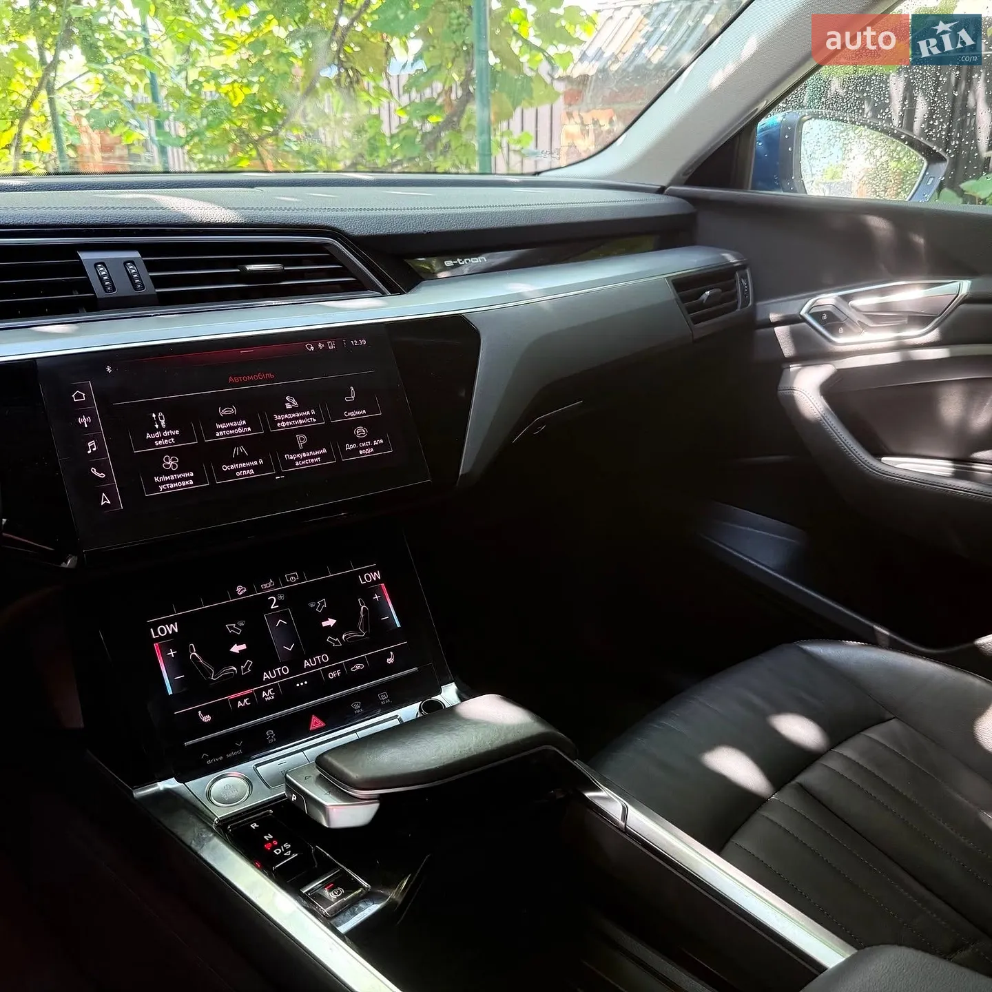 2019 Audi e-tron - мініатюра 11