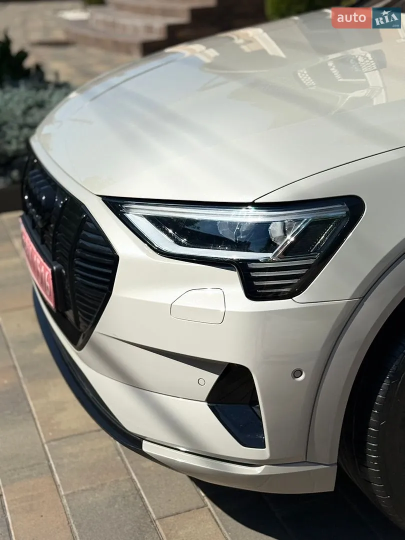 2019 Audi e-tron - мініатюра 14