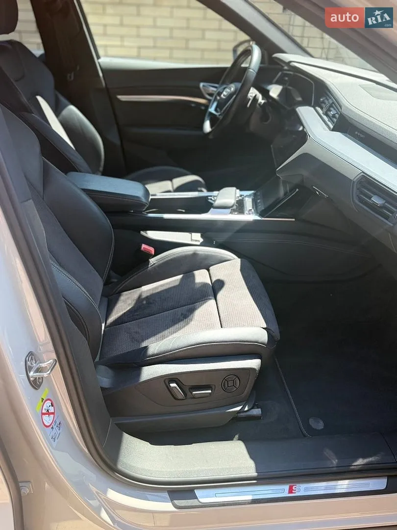 2019 Audi e-tron - мініатюра 43