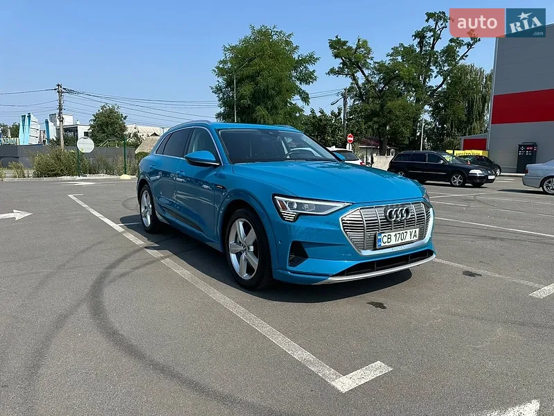 Audi e-tron