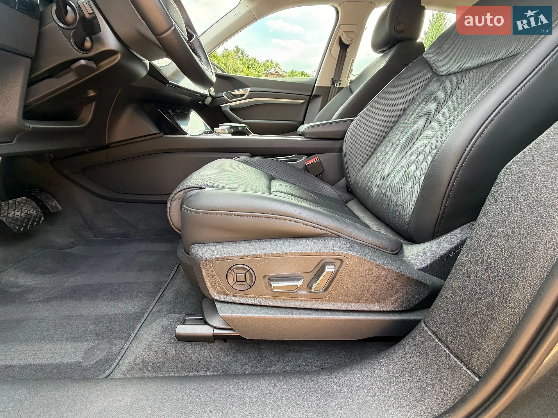 2022 Audi e-tron - мініатюра 36