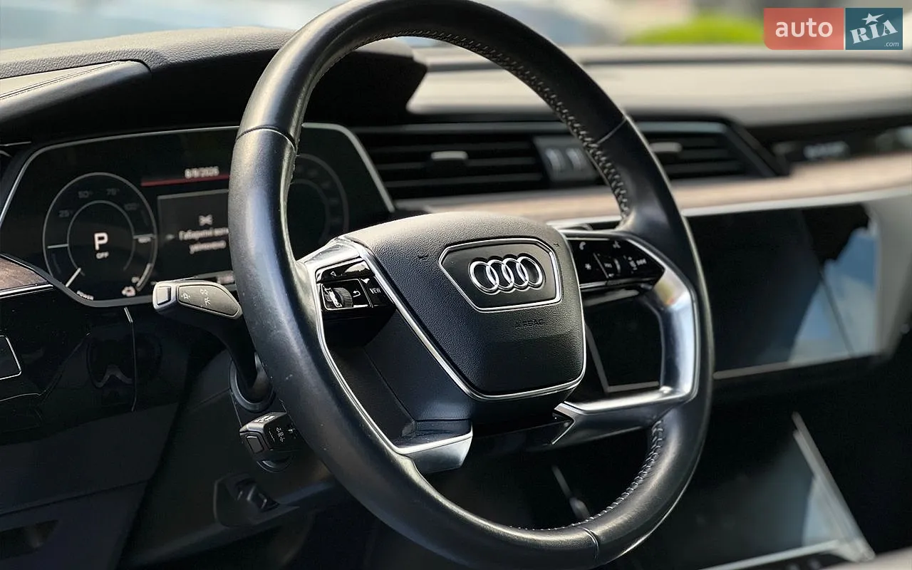2019 Audi e-tron - мініатюра 11