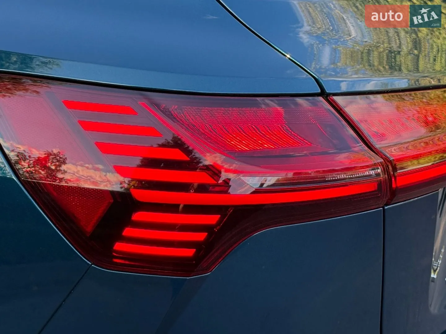 2020 Audi e-tron - мініатюра 36