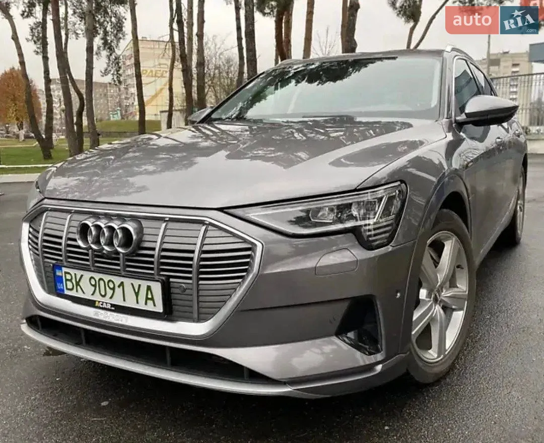 2020 Audi e-tron - фото 1
