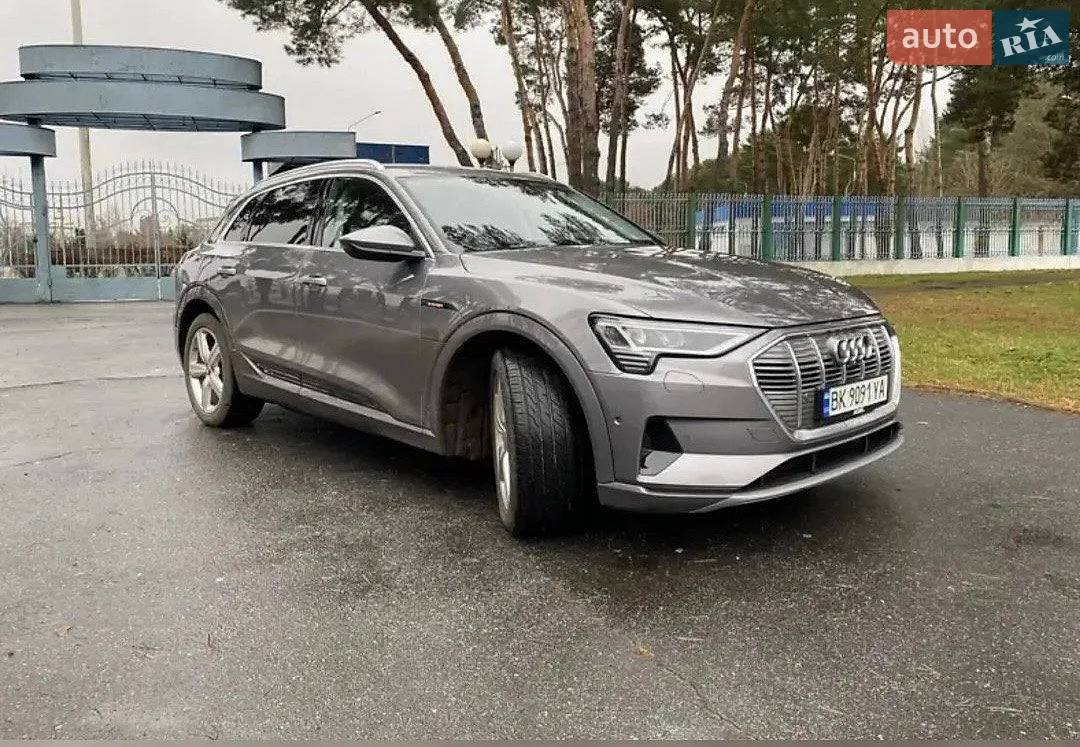 2020 Audi e-tron - мініатюра 8