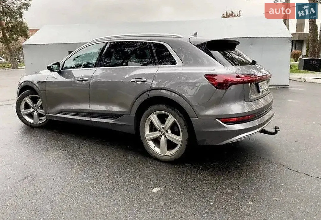 2020 Audi e-tron - мініатюра 10