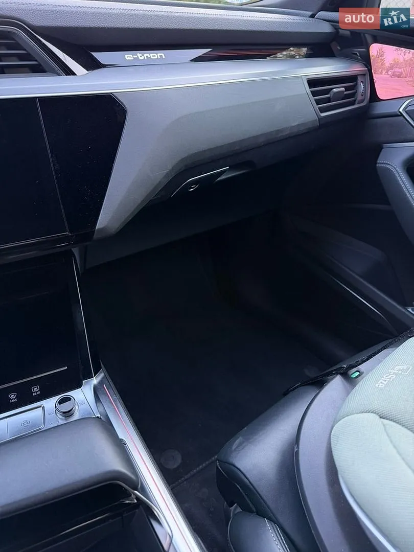 2019 Audi e-tron - мініатюра 35
