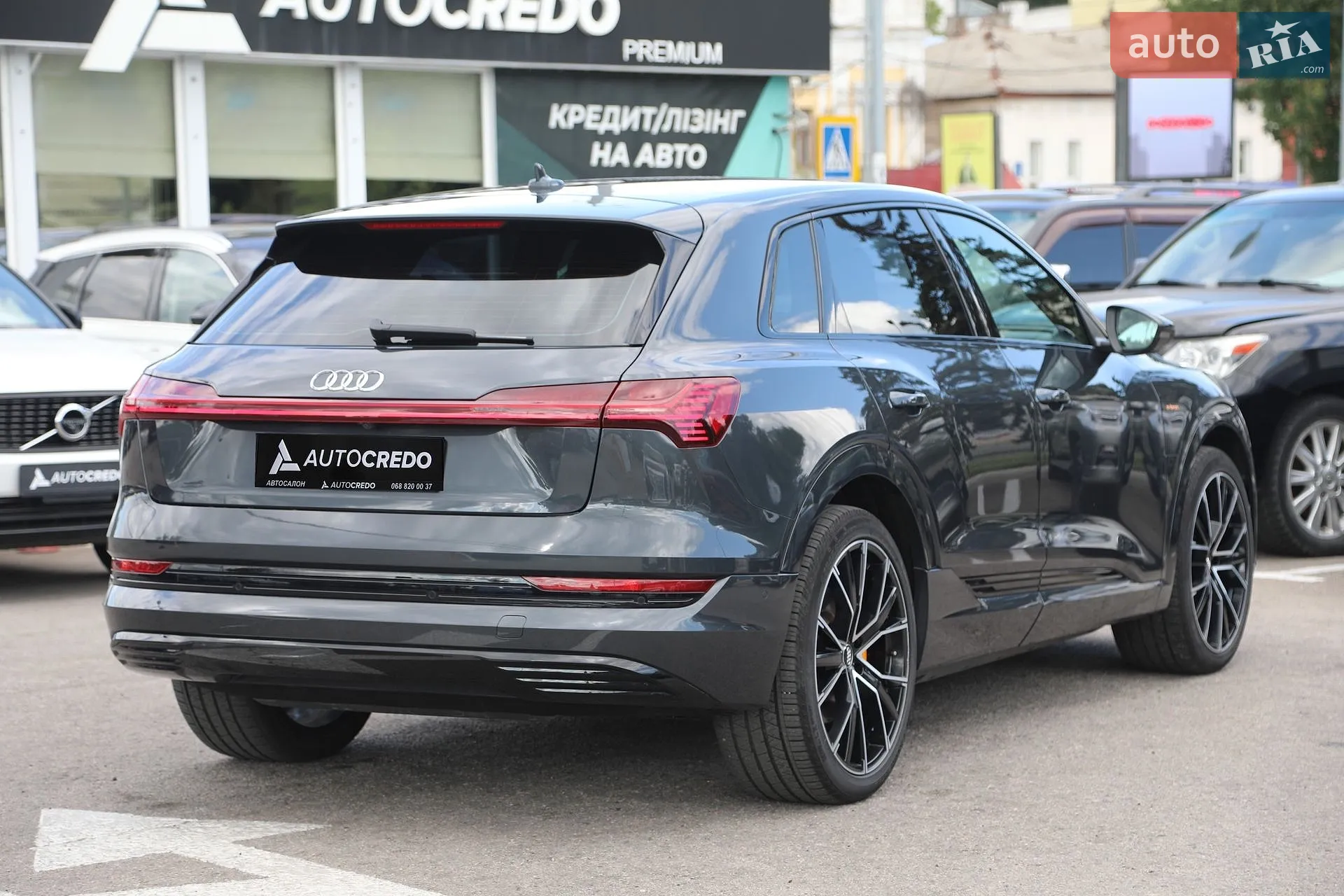2019 Audi e-tron - мініатюра 9