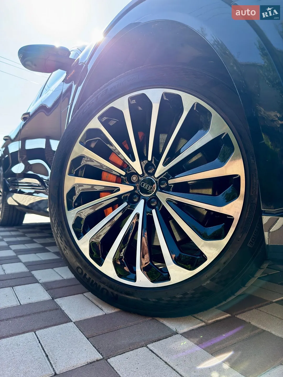 2020 Audi e-tron - мініатюра 18