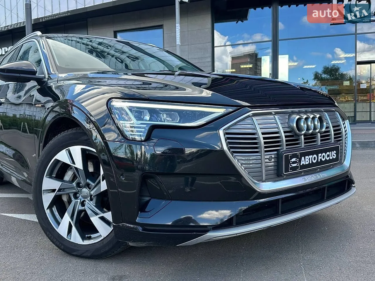 2019 Audi e-tron - мініатюра 4