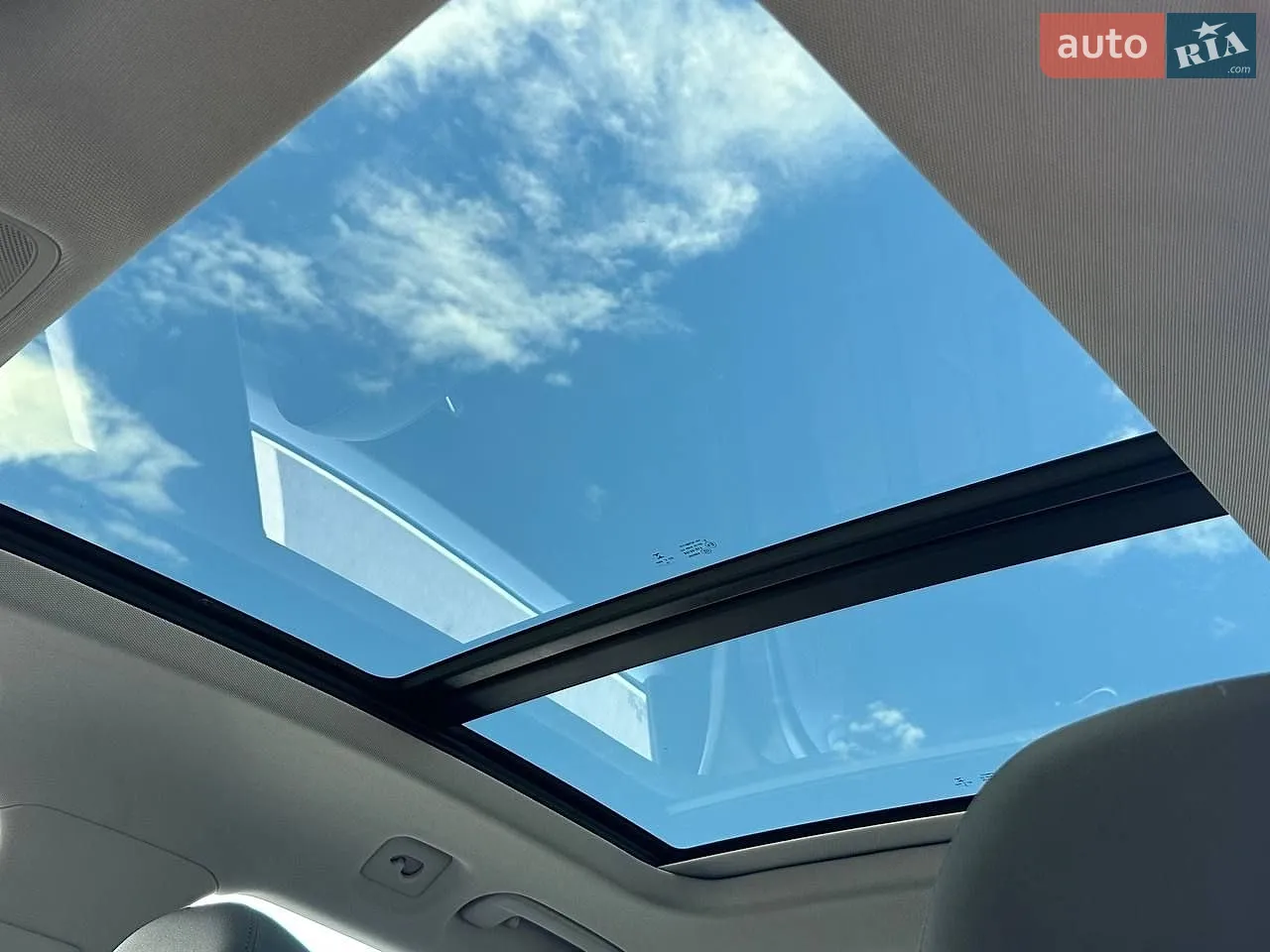 2019 Audi e-tron - мініатюра 28