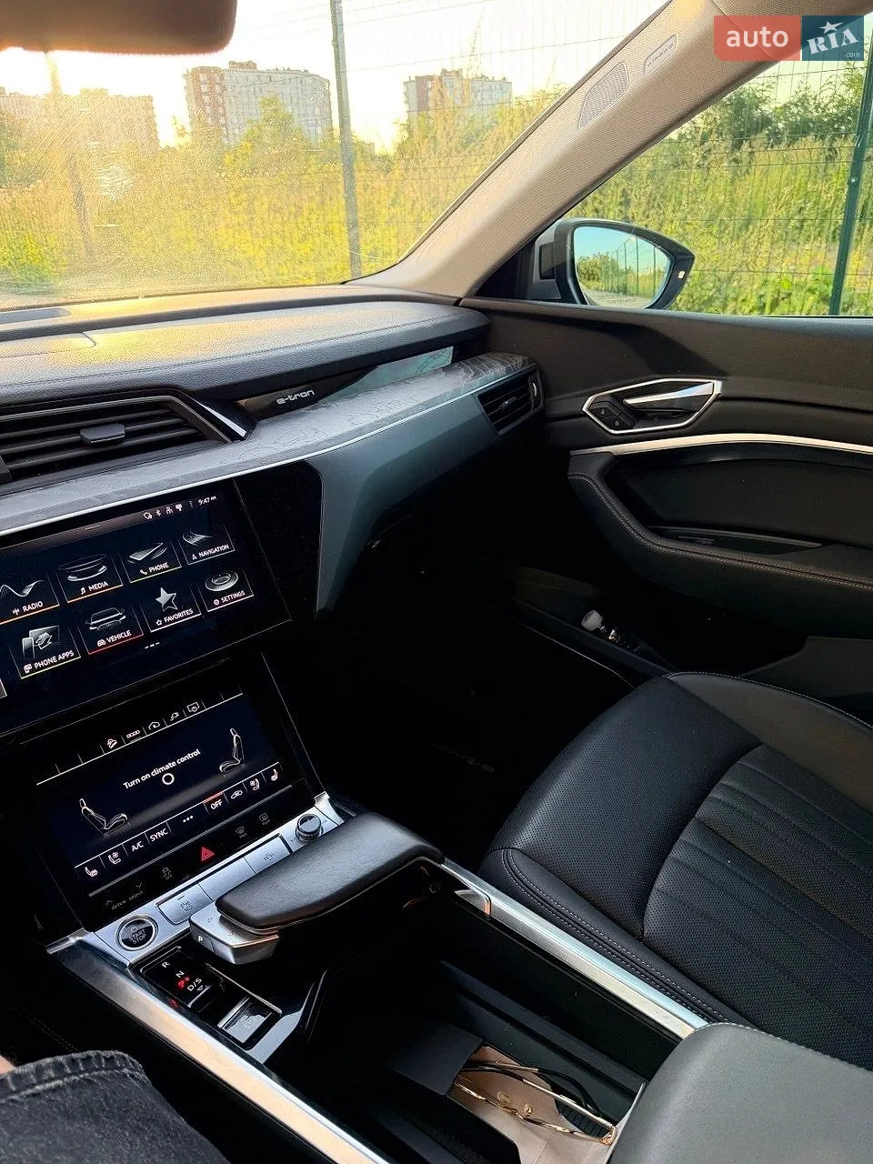 2021 Audi e-tron - мініатюра 9