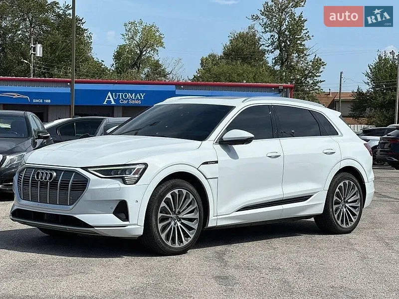 Audi e-tron 2019