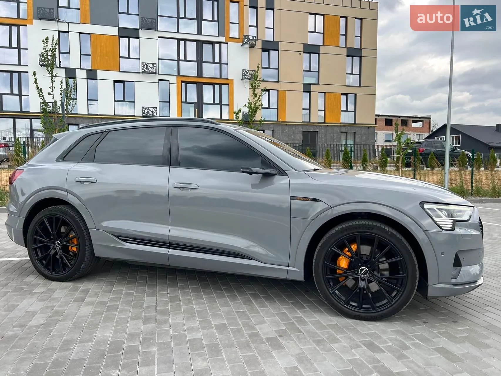 2019 Audi e-tron - мініатюра 3