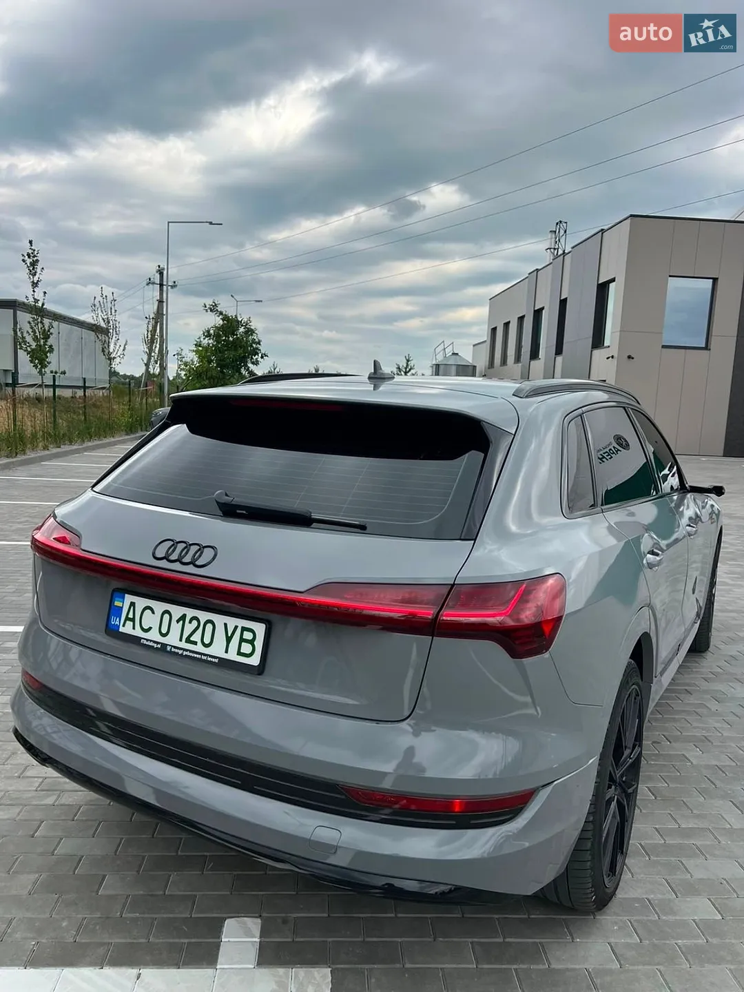 2019 Audi e-tron - мініатюра 12