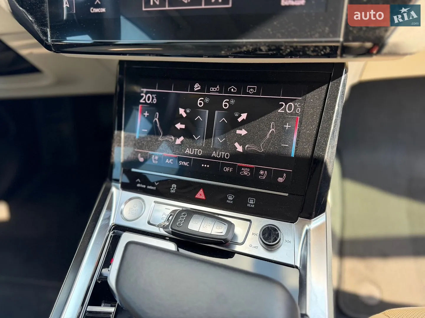2019 Audi e-tron - мініатюра 38