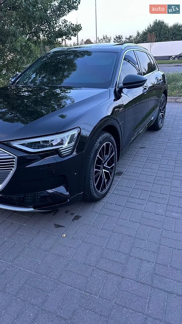 2019 Audi e-tron - мініатюра 5