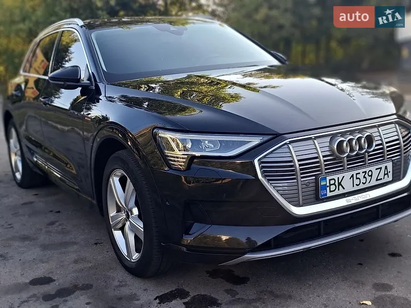 Audi e-tron