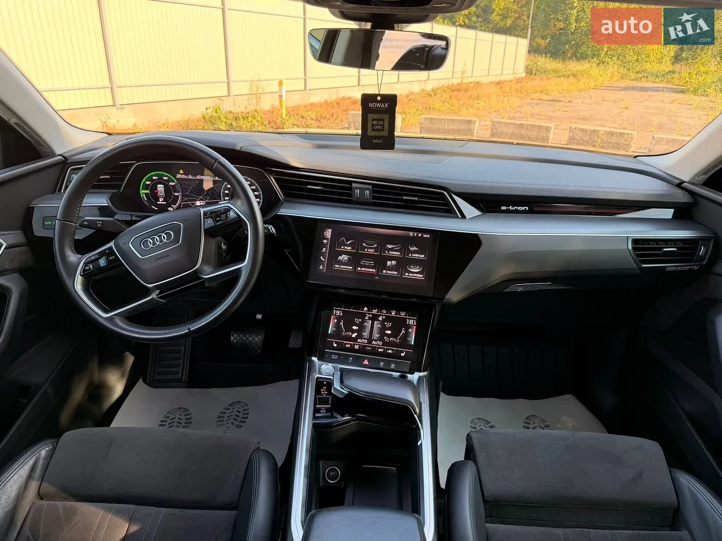 2019 Audi e-tron - мініатюра 25