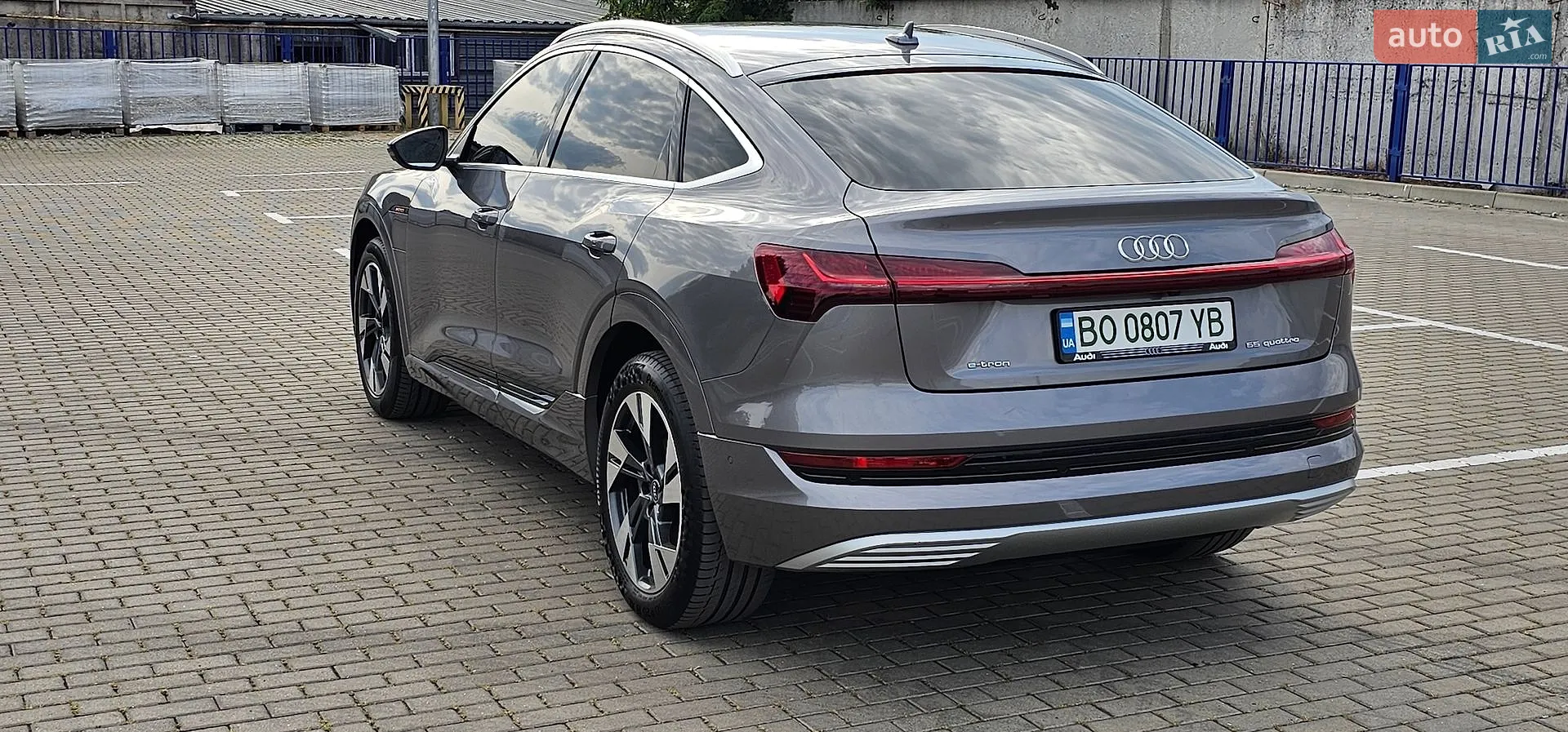 2020 Audi e-tron - мініатюра 31
