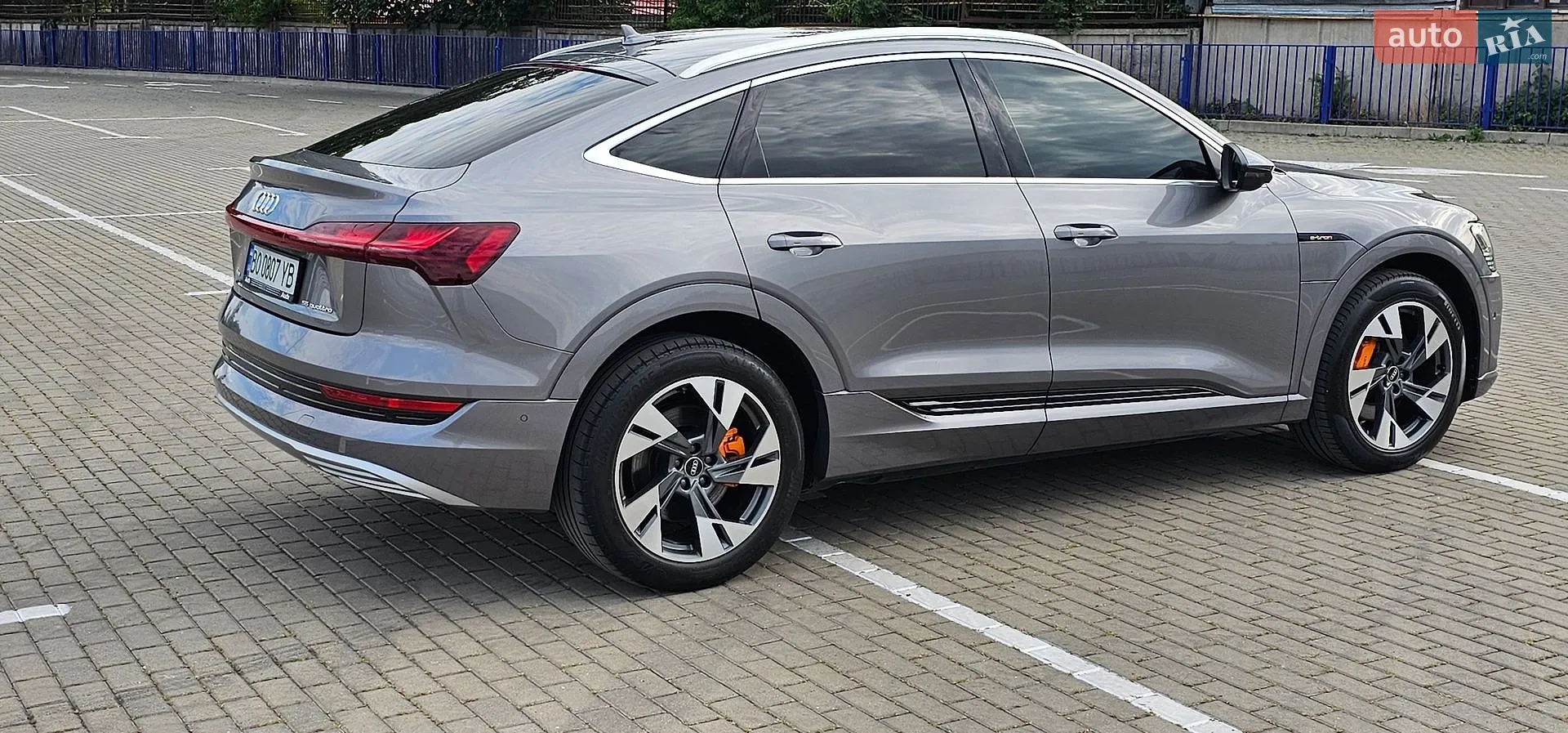2020 Audi e-tron - мініатюра 39