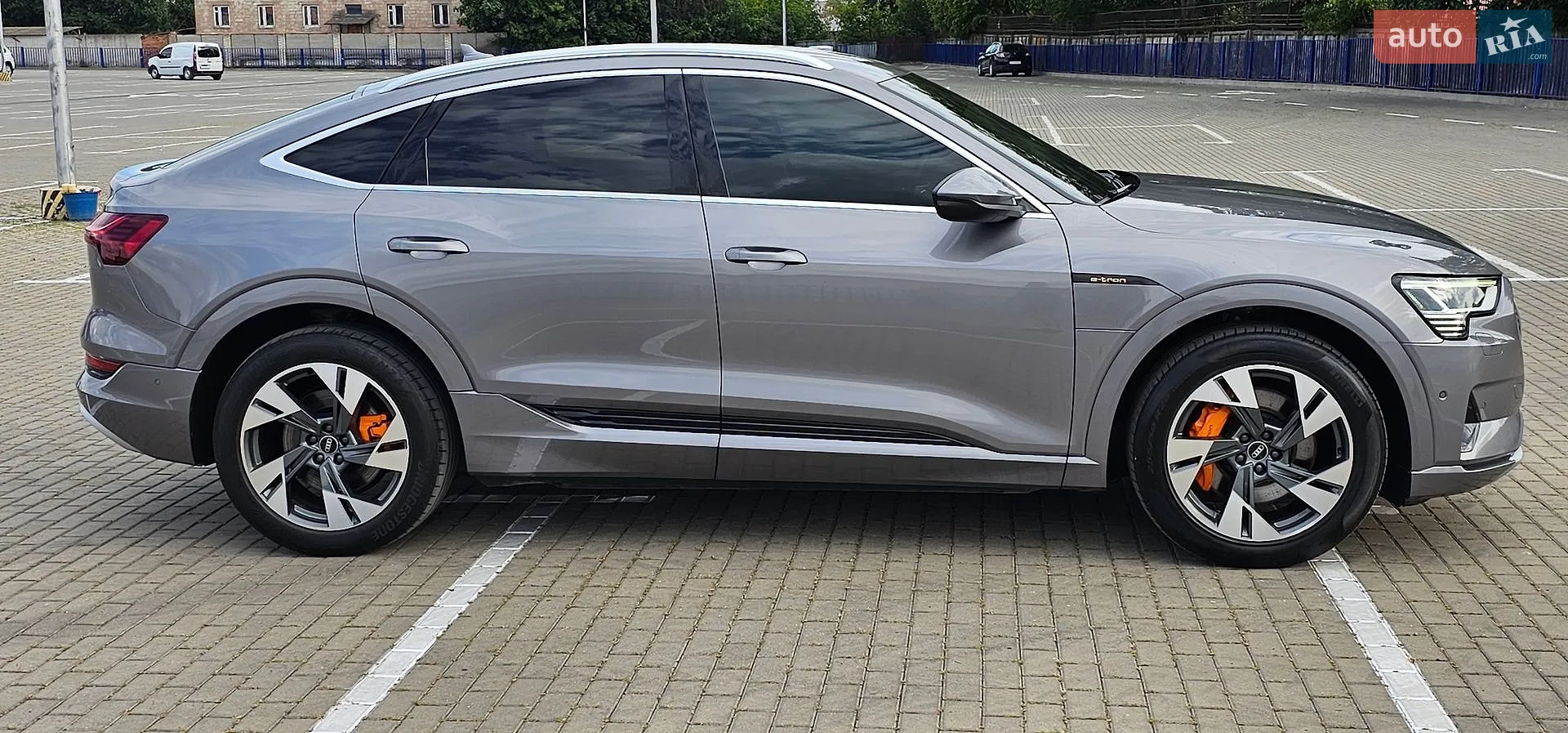 2020 Audi e-tron - мініатюра 44