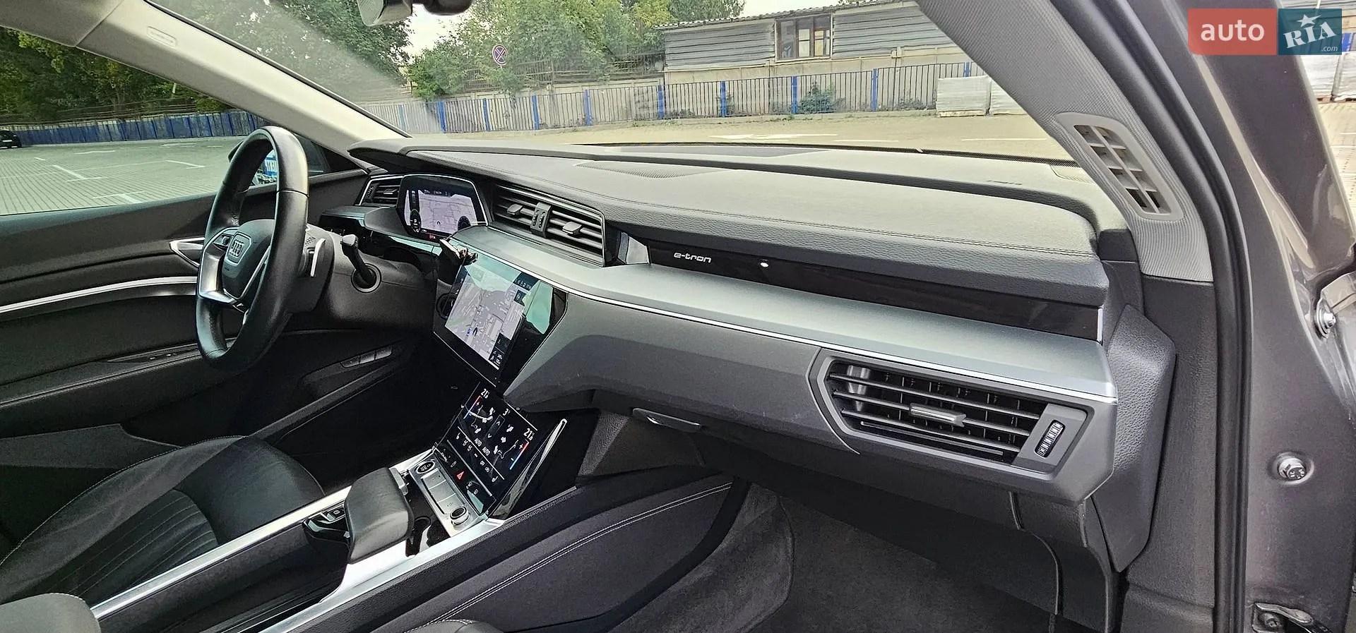 2020 Audi e-tron - мініатюра 86