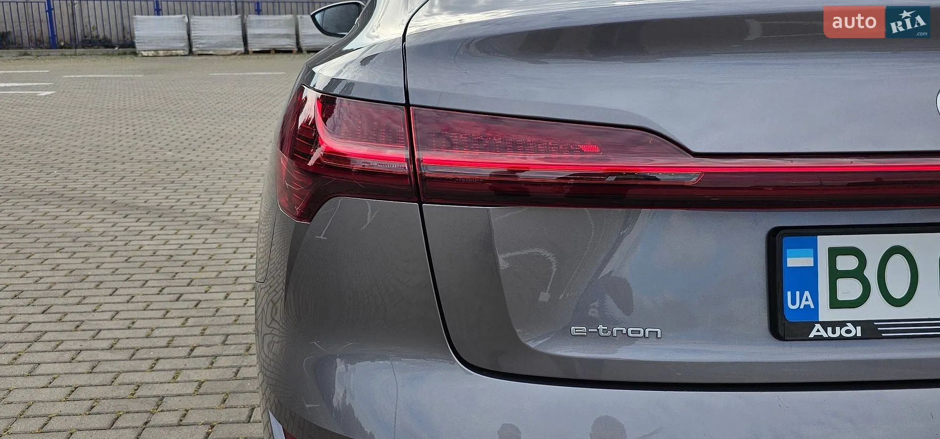 2020 Audi e-tron - мініатюра 110