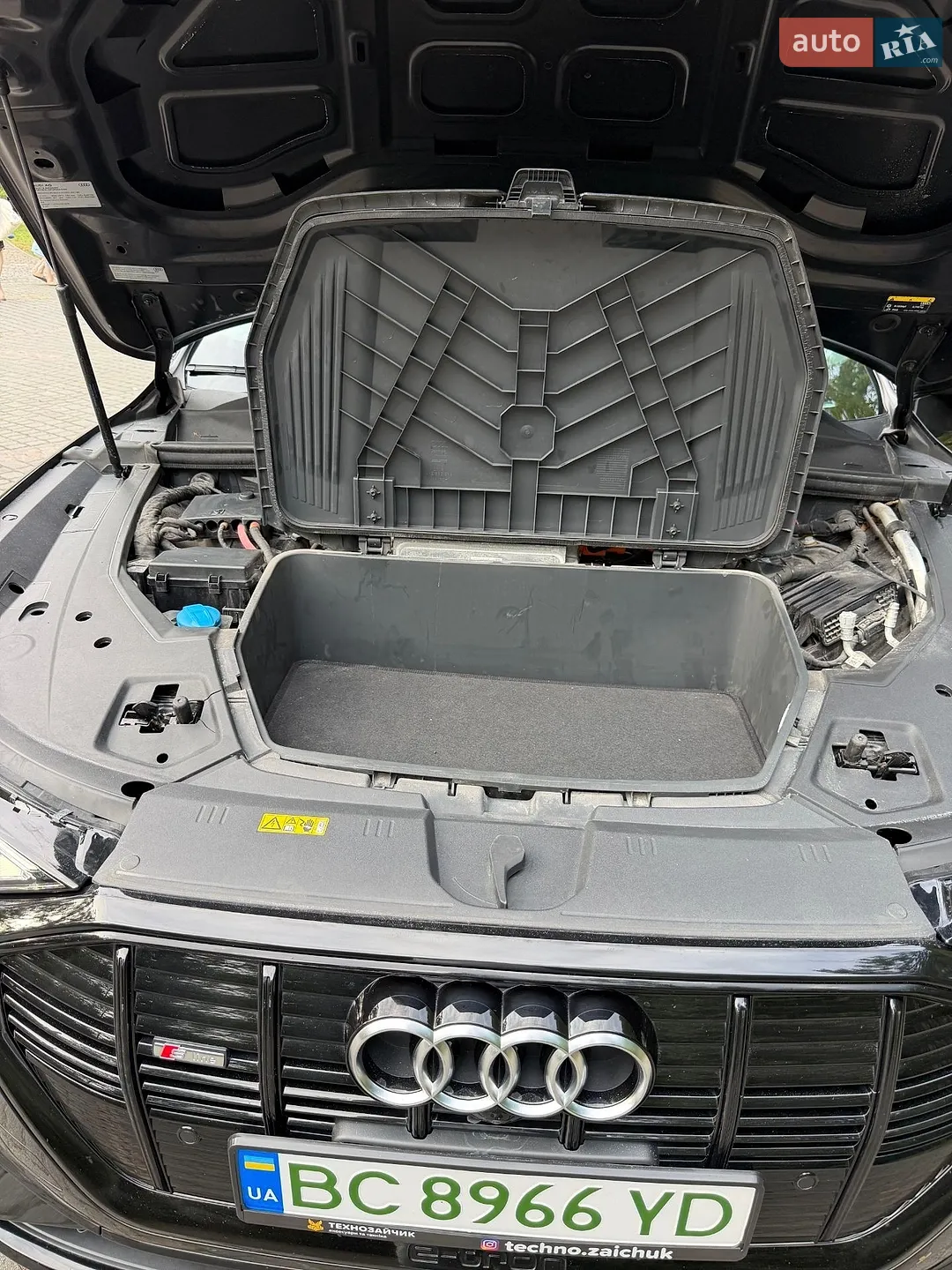 2020 Audi e-tron - мініатюра 22