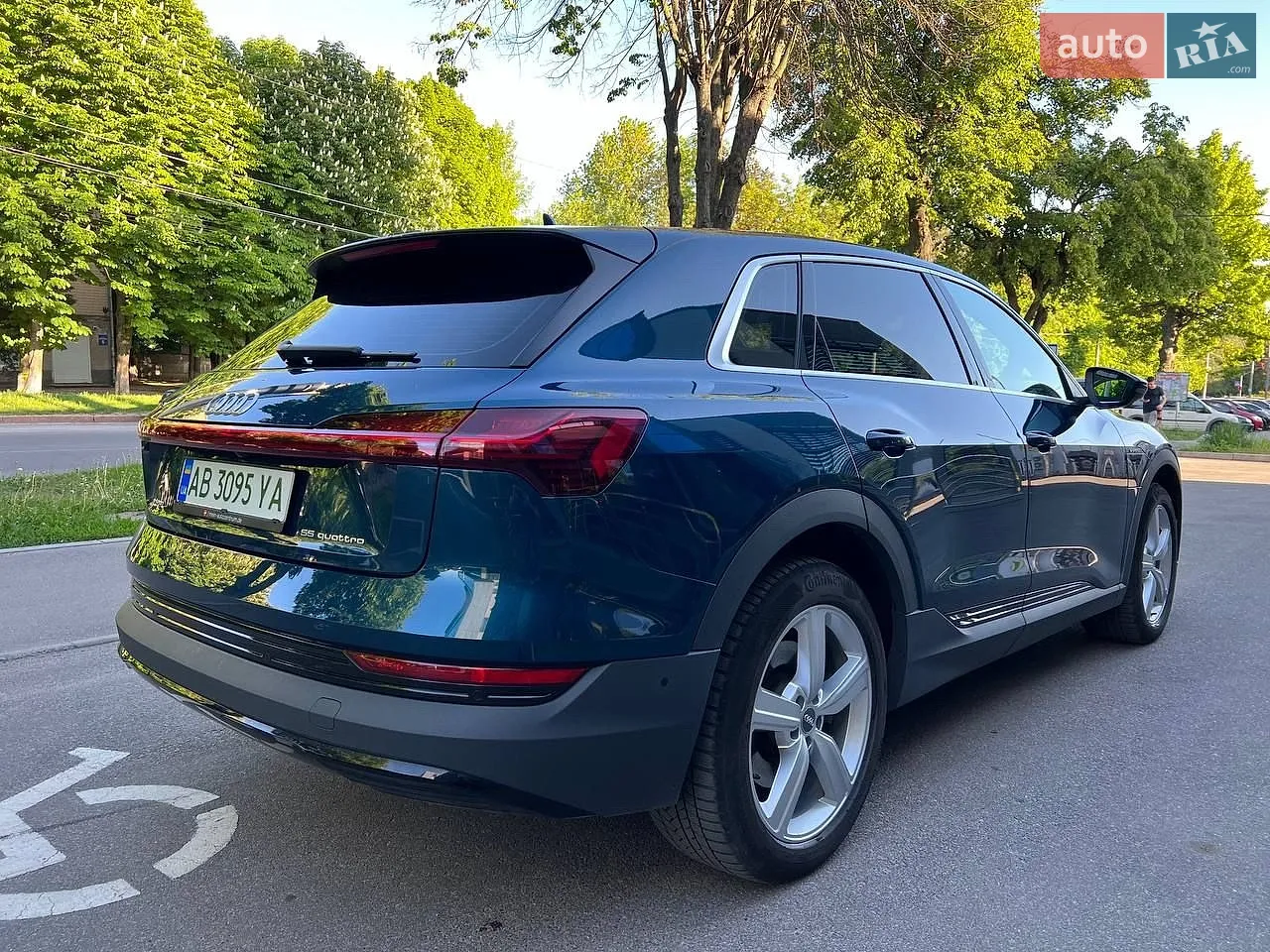 2019 Audi e-tron - мініатюра 6