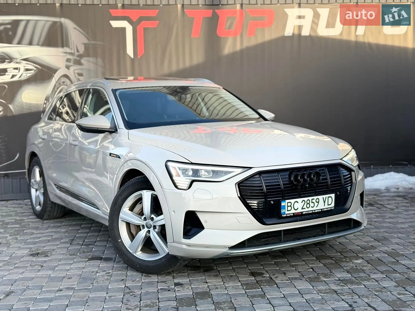 2019 Audi e-tron - мініатюра 3