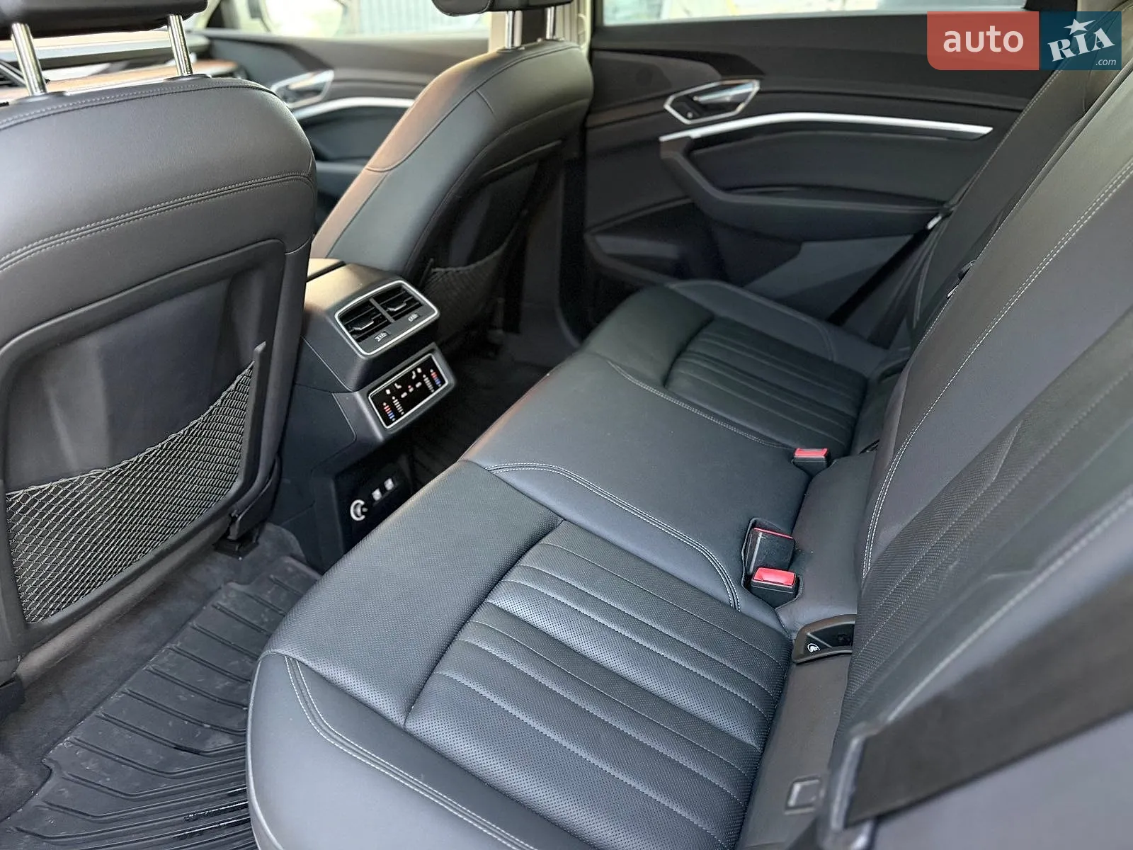 2019 Audi e-tron - мініатюра 48