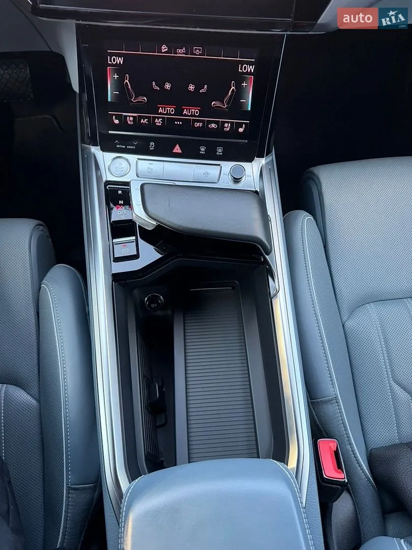 2020 Audi e-tron - мініатюра 18