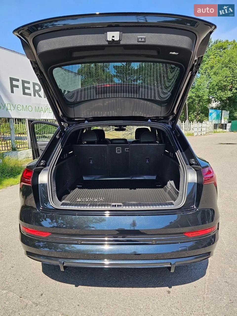 2021 Audi e-tron - мініатюра 6